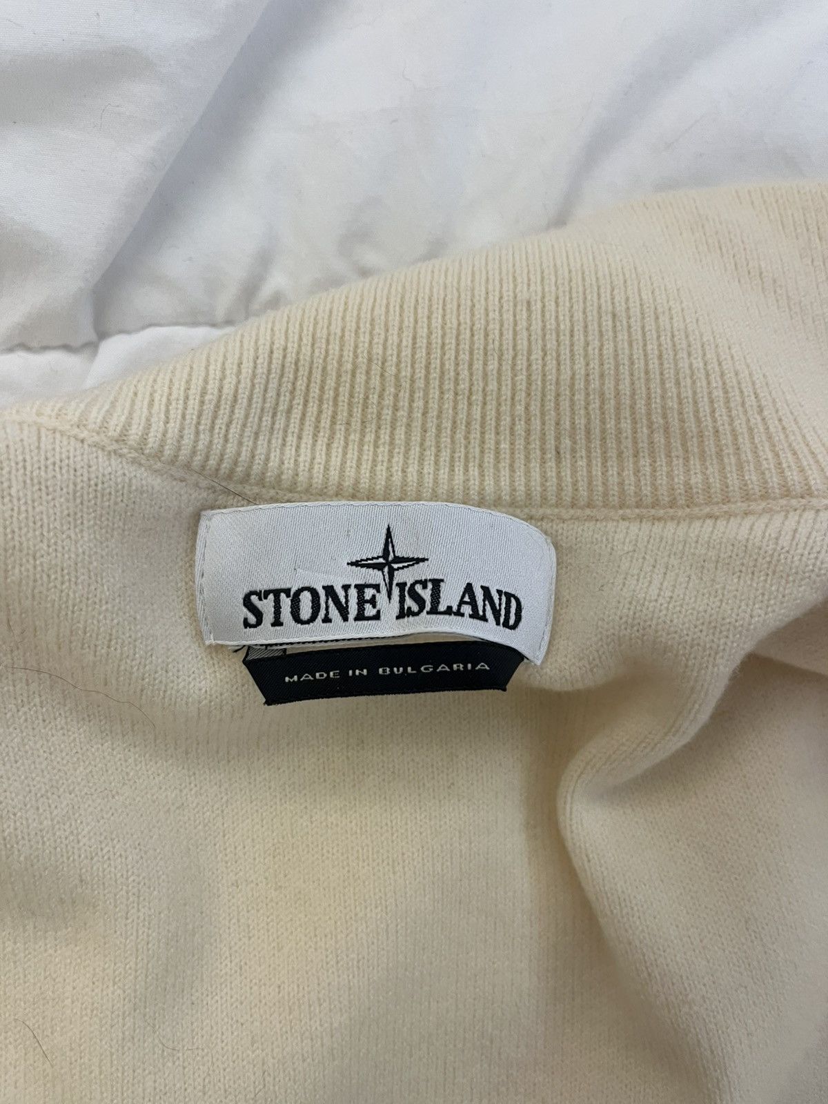 Stone Island Stone Island Sweater Cream Size Small Size US S / EU 44-46 / 1 - 4 Thumbnail