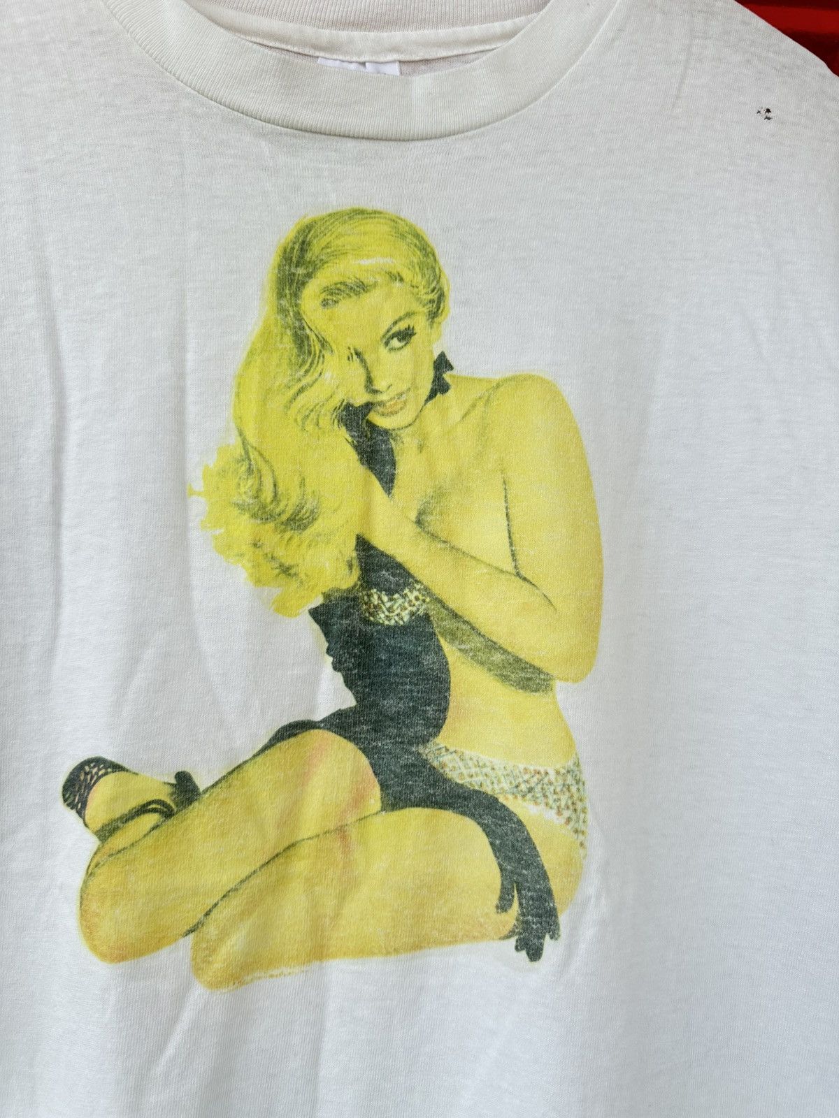 Vintage Vintage 90s Sexy Model Retroactive Philadelphia USA Tee Size US M / EU 48-50 / 2 - 2 Thumbnail