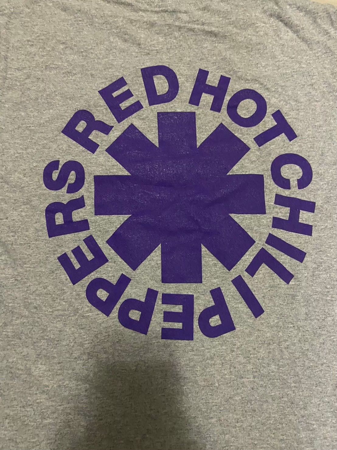 Vintage Vtg.Red Hot Chili Peppers 2001's T-Shirt. Size US M / EU 48-50 / 2 - 5 Thumbnail