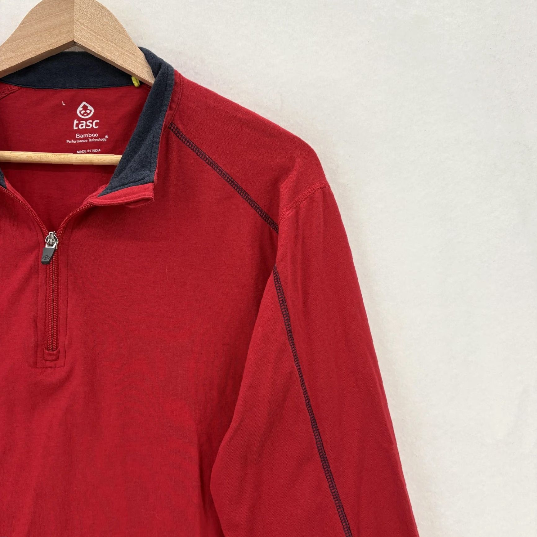 Vintage Tasc Performance Pullover Mens Large Red Bamboo Quarter Zip Mock Neck Stretch Shirt Size US L / EU 52-54 / 3 - 2 Thumbnail