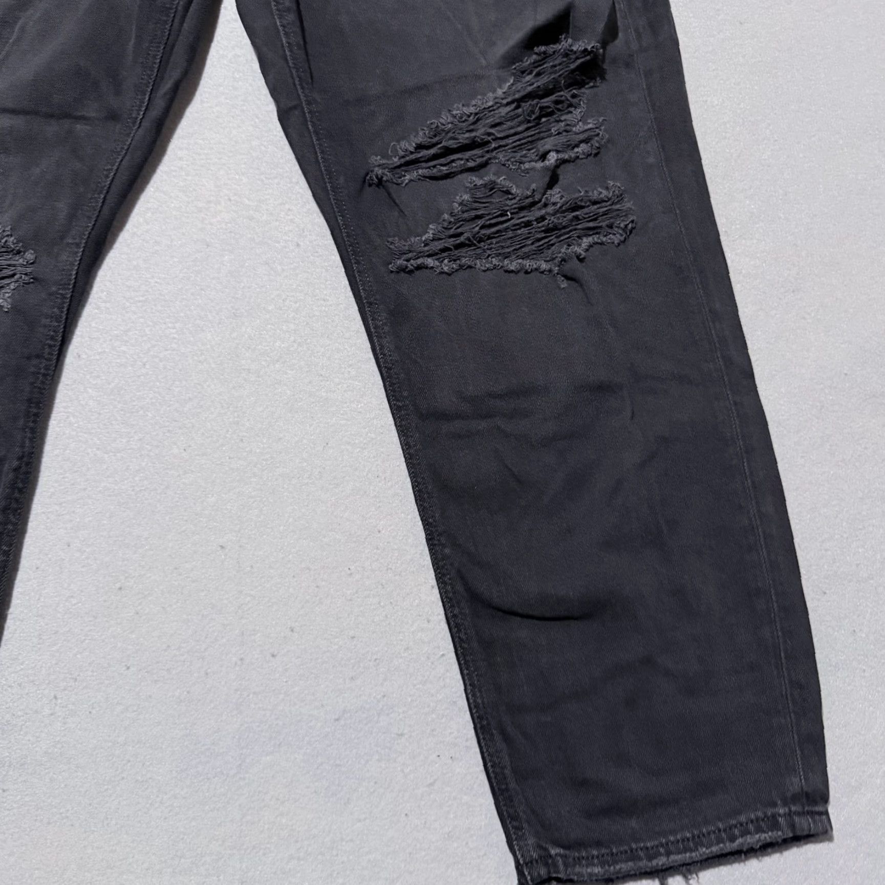 American Eagle Outfitters American Eagle Mom Jeans Jeans Women Black Distressed High Rise 16 Medium Look Bohemian Retro 90s Womens Size 38" / US 16 / IT 52 - 6 Thumbnail