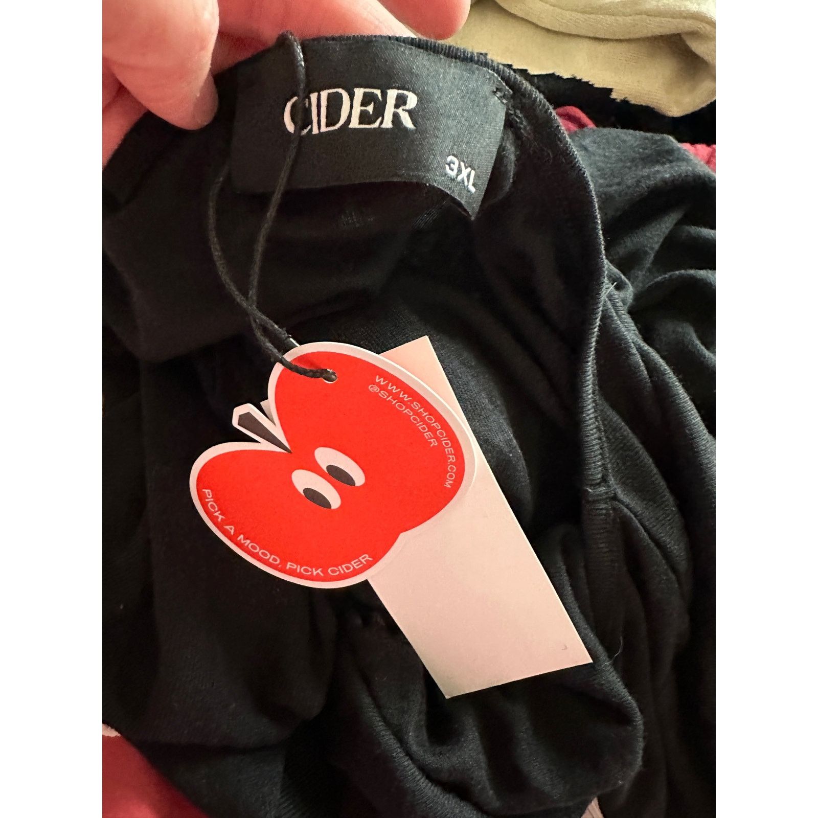 Cider Black V-Neck Oversize Short Sleeve Lightweight Casual Tee Size 3XL / US 20-22 - 7 Thumbnail