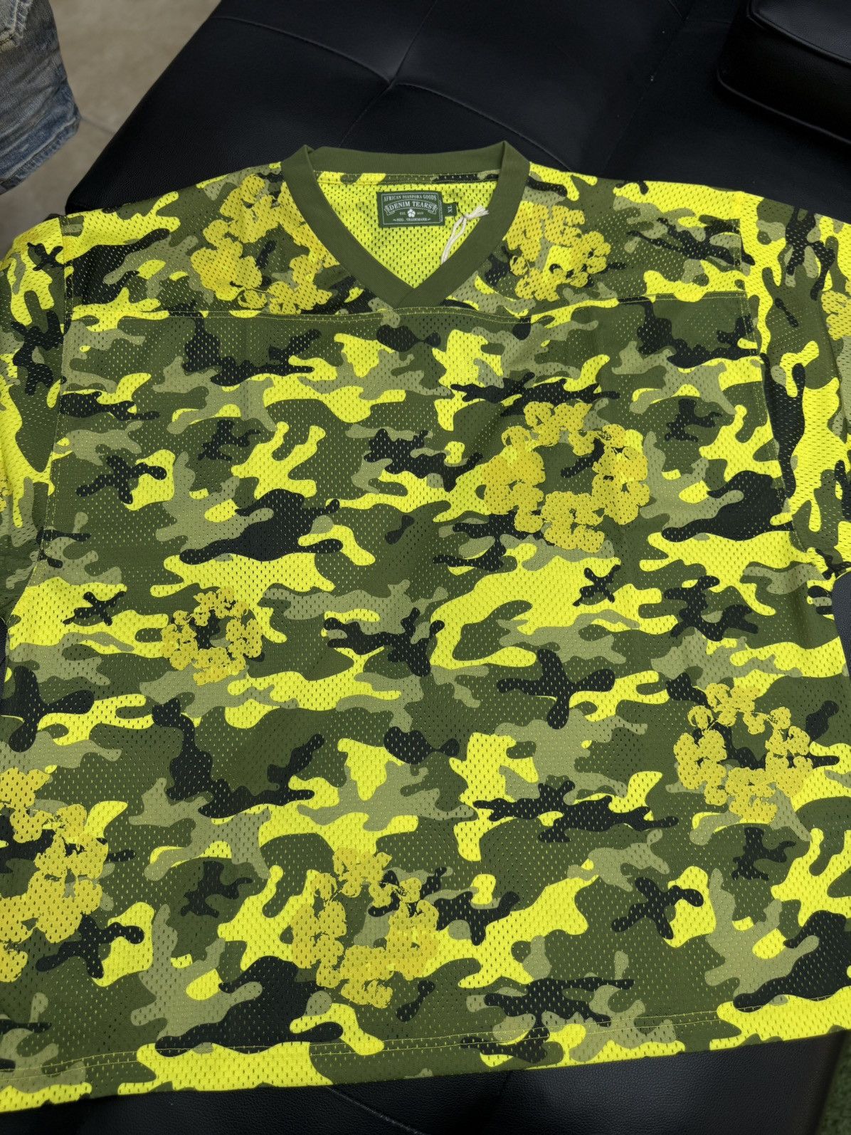 DENIM TEARS Denim Tears Yellow Camo Cotton Wreath Jersey Size XL (NEW) Size US XL / EU 56 / 4 - 3 Thumbnail