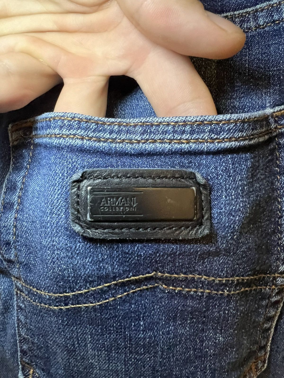 Armani Collezioni Vintage Armani Collezioni J06 slim fit low waist blue jeans Size US 33 - 6 Thumbnail