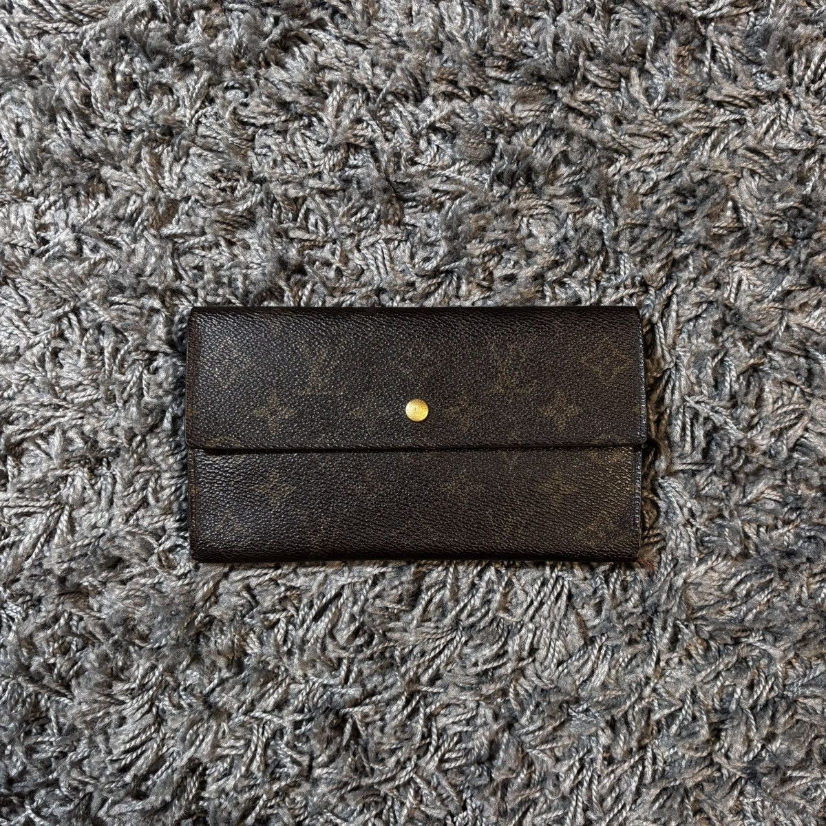Louis Vuitton Louis Vuitton Monogram Canvas Trifold Wallet Made in France Size ONE SIZE - 1 Thumbnail