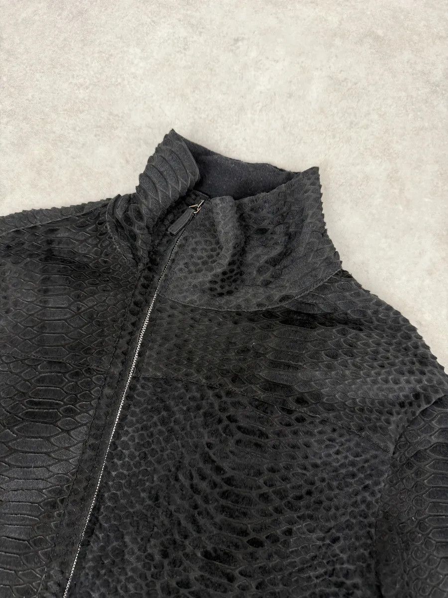 Emporio Armani AW2010 Emporio Armani Asymmetrical Black Crocodile Embossed Leather Jacket Size US M / EU 48-50 / 2 - 13 Thumbnail