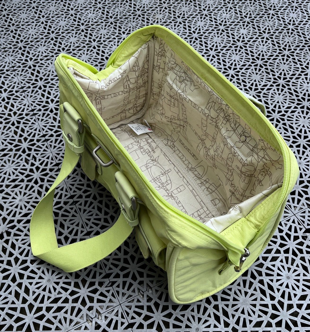 Oakley 🔥 Rare Vintage OAKLEY Y2K Multi Pocket Cargo Bag Rave Size ONE SIZE - 9 Thumbnail