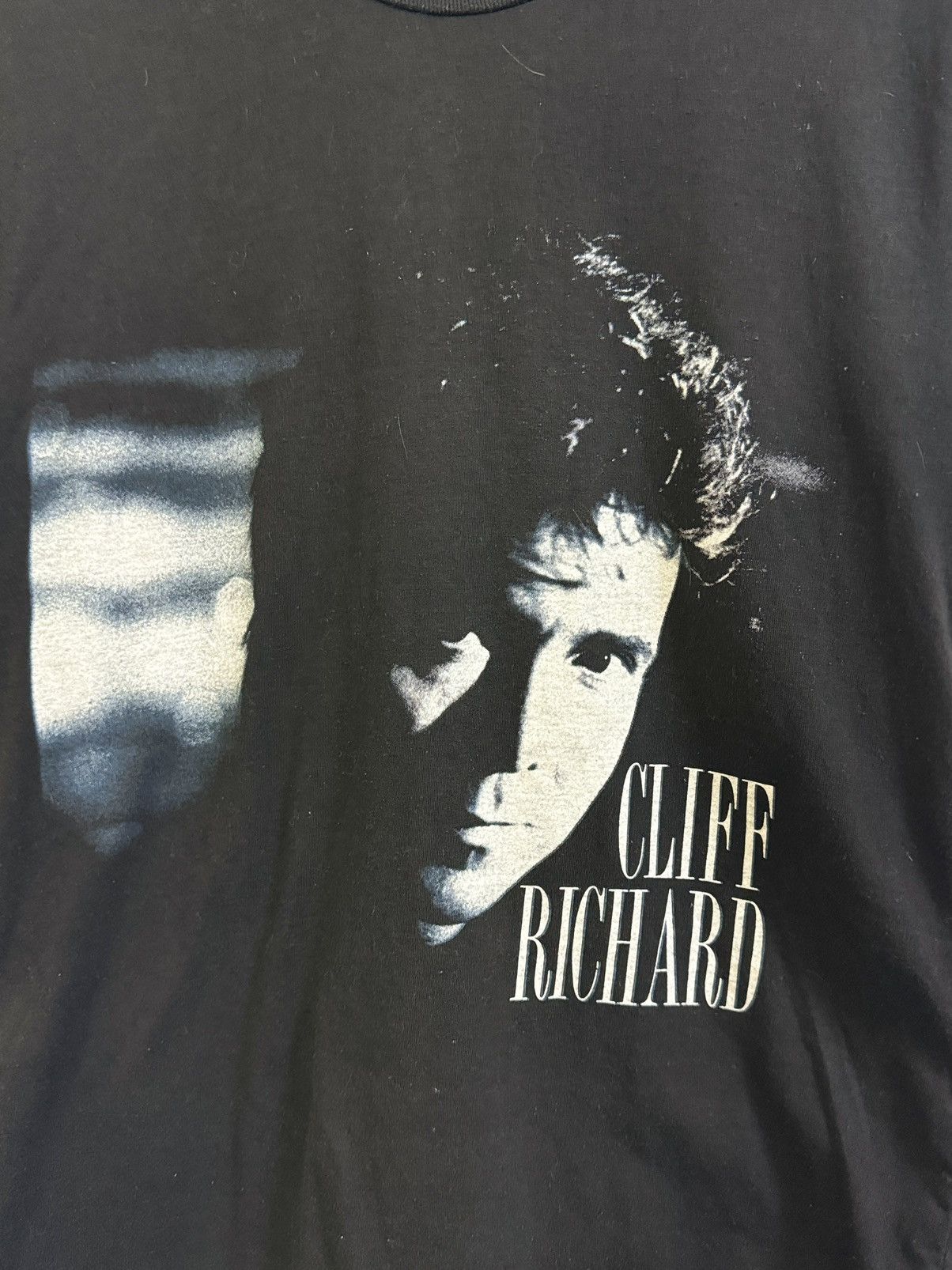 Band Tees × Vintage Vintage Cliff Richard t shirt 1988 like Elton John Size US S / EU 44-46 / 1 - 3 Thumbnail