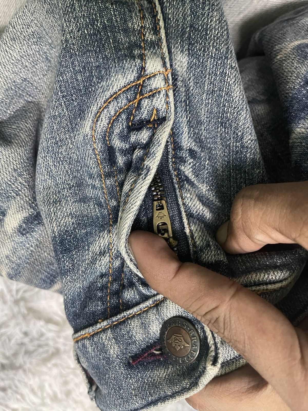 20471120 2000s BRAPPERS FLARE PANT WASHABLE JEANS DISTRESSED Size US 31 - 12 Thumbnail