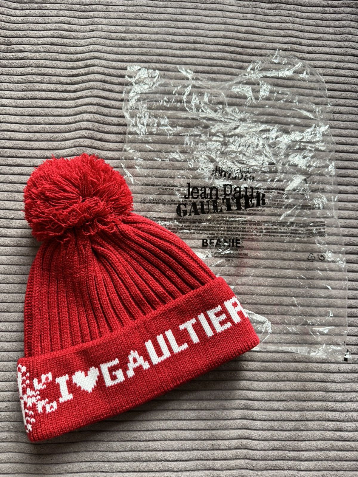 Jean Paul Gaultier Jean Paul Gaultier Winter Red beanie hype designer DS Size ONE SIZE - 5 Thumbnail