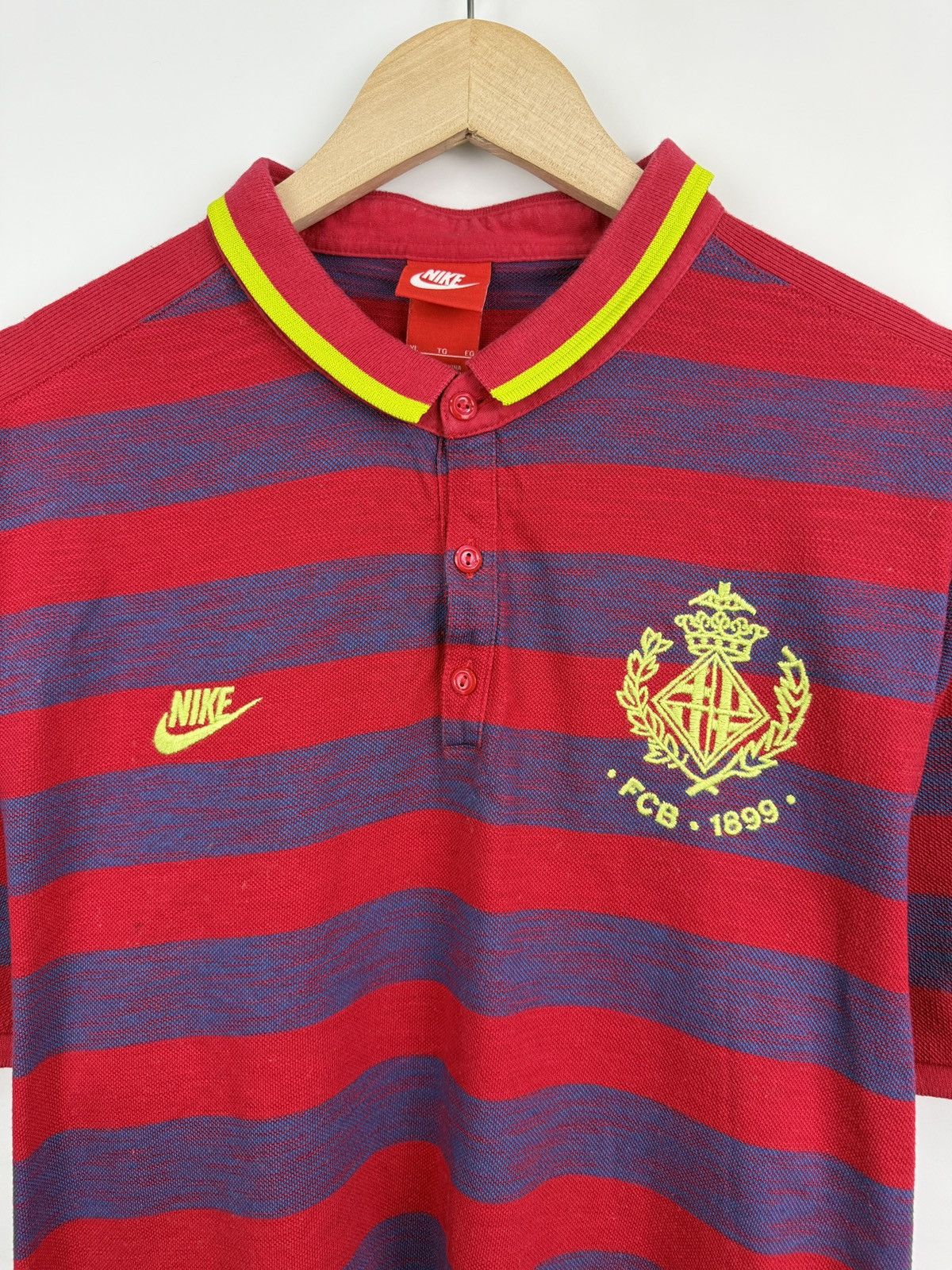 Nike 🇪🇸 Vintage Y2K Nike F. C. Barcelona Soccer Polo T-Shirt Rare Size US XL / EU 56 / 4 - 4 Thumbnail