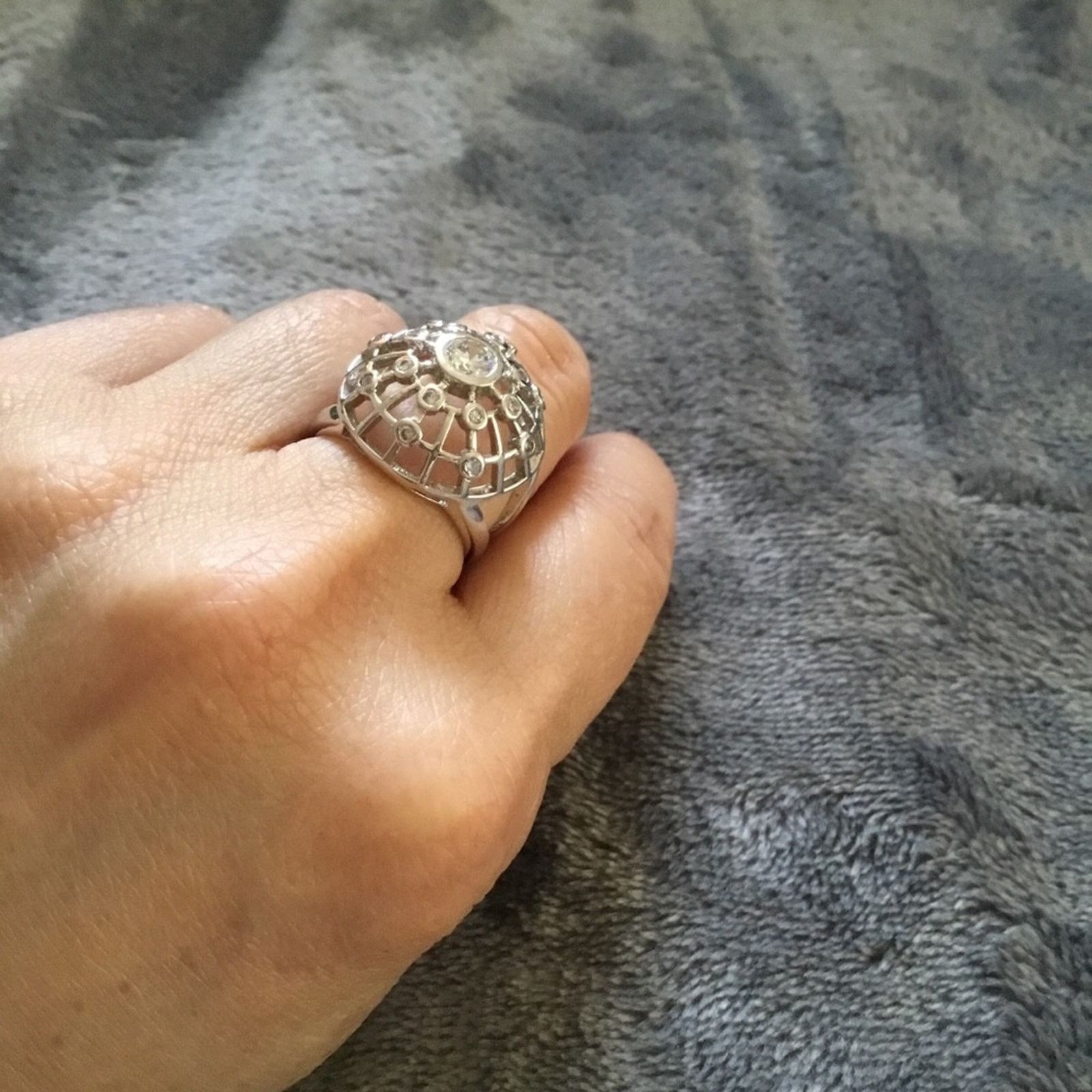 Other Sterling Silver Unique Round Crystal Ring Size ONE SIZE - 6 Thumbnail
