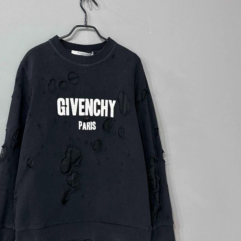 Givenchy Givenchy Black large hole letter logo sweatshirt Size US XS / EU 42 / 0 - 2 Thumbnail