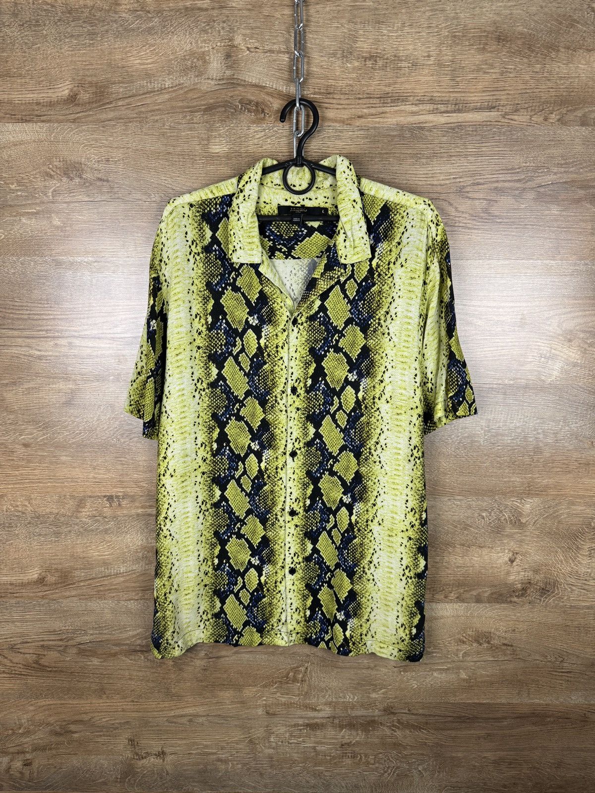 Jaded London Mens Jaded London Hawaiian shirts button up crazy viscose Size US L / EU 52-54 / 3 - 1 Thumbnail