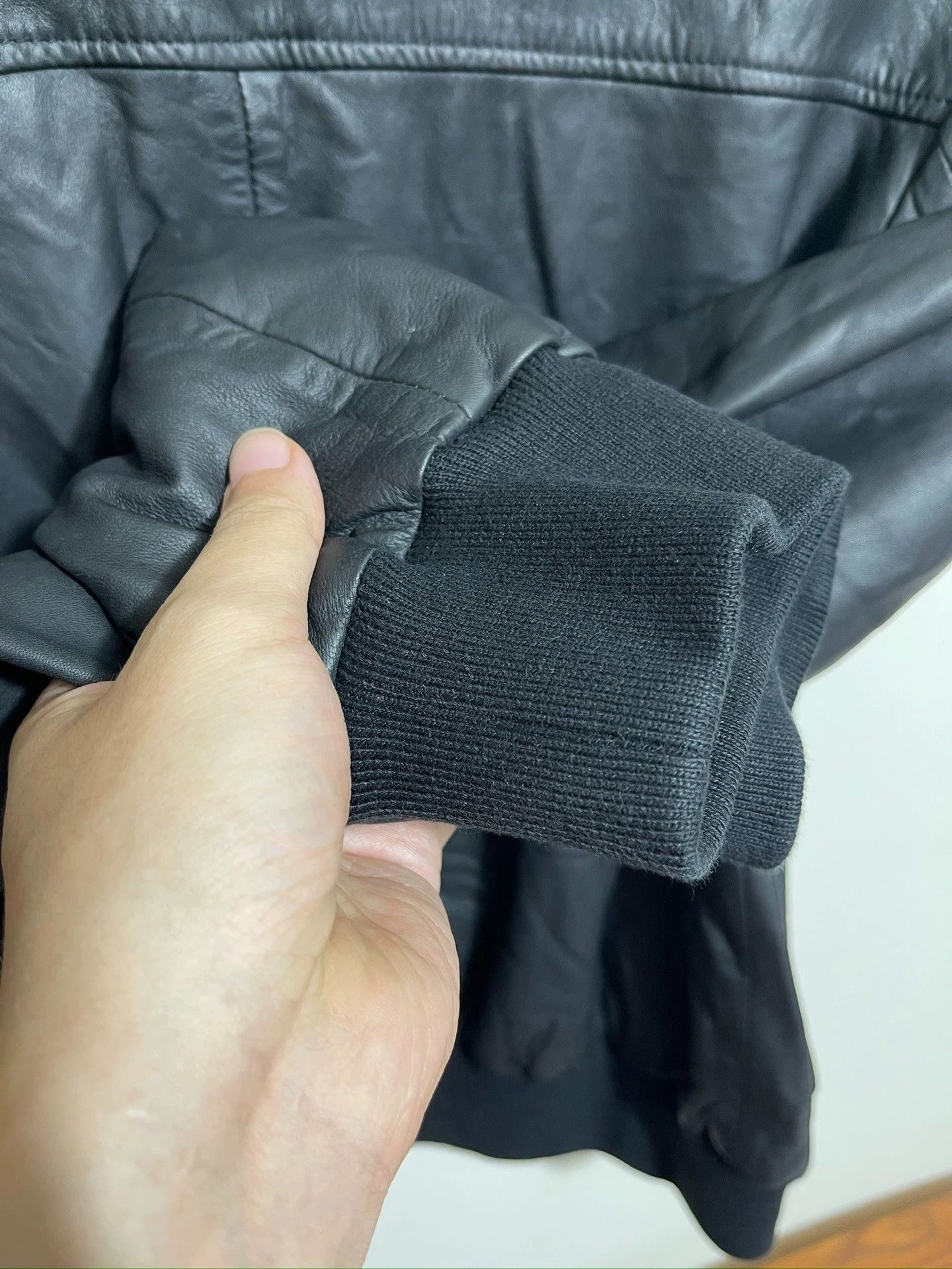 Alexander McQueen Black Leather Jacket with Zip Closure and Pockets Size US XXS / EU 40 - 5 Thumbnail