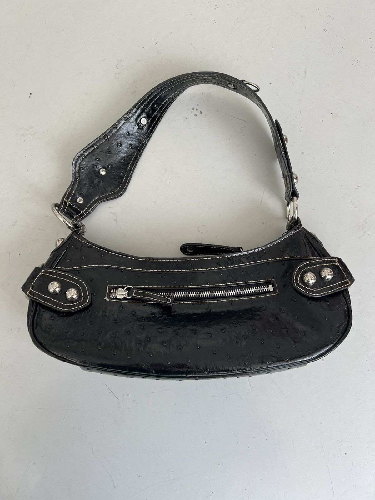 Guess × Vintage Guess vintage buckle bag baguette y2k Size ONE SIZE - 4 Thumbnail