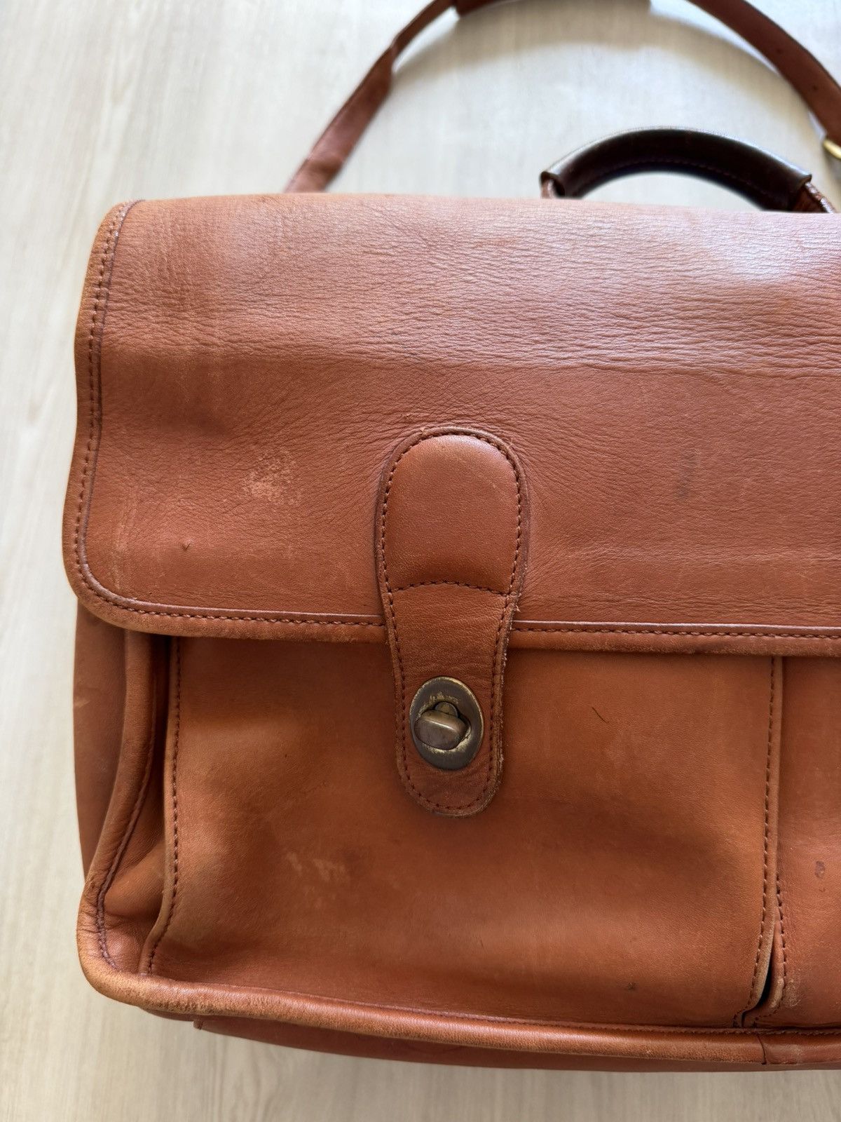 Coach Vintage Coach 5279 Brown Leather Messenger Bag Leather Size ONE SIZE - 3 Thumbnail
