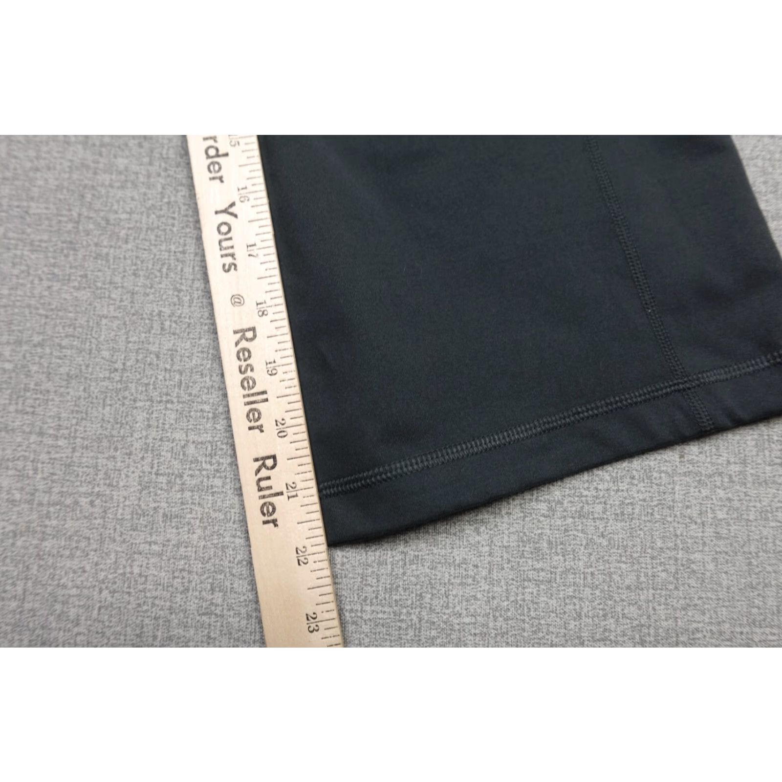 Under Armour Under Armour Leggings Womens Small Gray Fitted Performance Stretch NWT Size 28" / US 6 / IT 42 - 7 Thumbnail