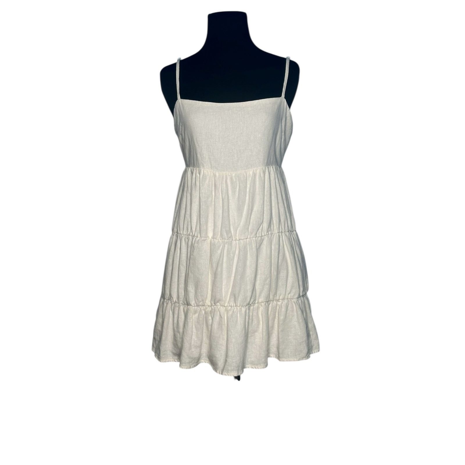 Forever 21 Forever 21 white tier sleeveless top size Large Size L / US 10 / IT 46 - 10 Thumbnail