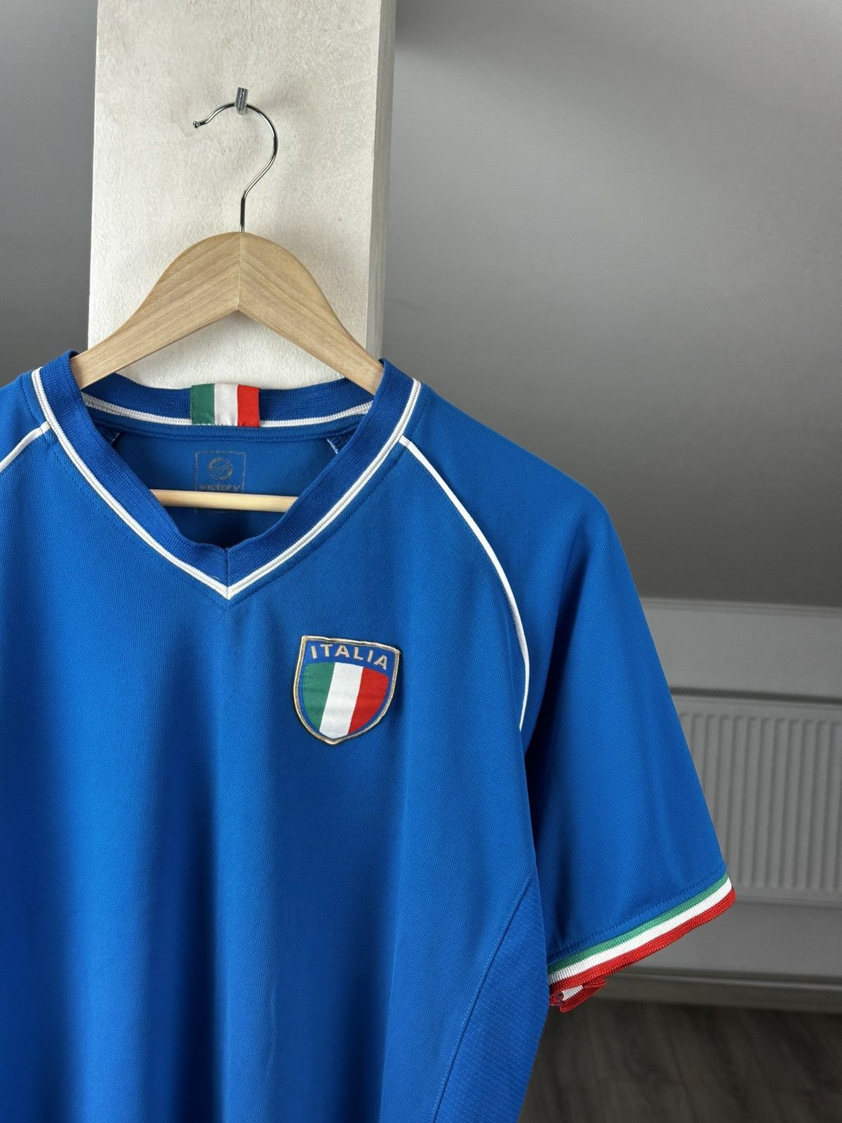 Vintage Vintage Italy Tee Big Logo Italia Size US L / EU 52-54 / 3 - 2 Thumbnail