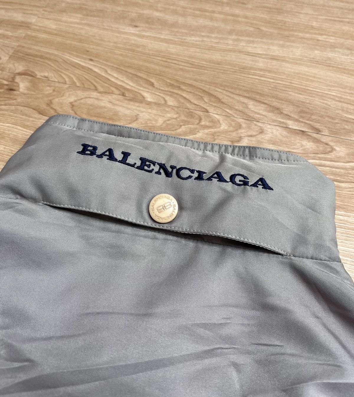 Balenciaga Balenciaga Paris Vintage Jacket Big Logo Hideen Hood Size US L / EU 52-54 / 3 - 5 Thumbnail