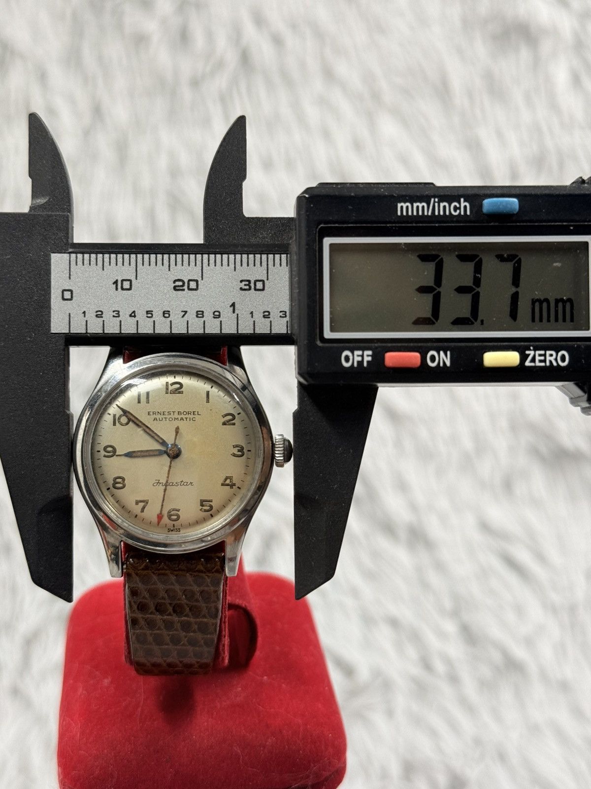 Vintage Vintage Military ERNEST BOREL INCASTER Automatic Men’s Watch Size ONE SIZE - 7 Thumbnail