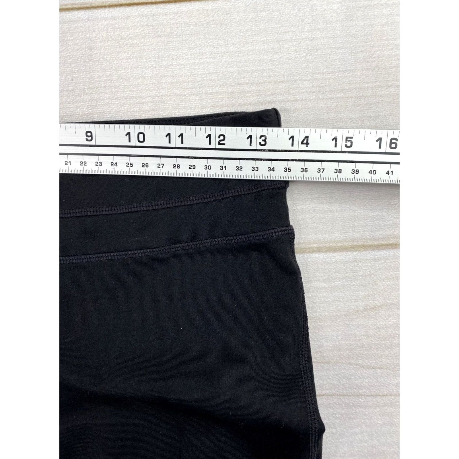 Prana prAna Capri Leggings Womens S Black Knee Length Pull On Workout Hiking Outdoors Pants Shirt? Size 28" / US 6 / IT 42 - 2 Thumbnail