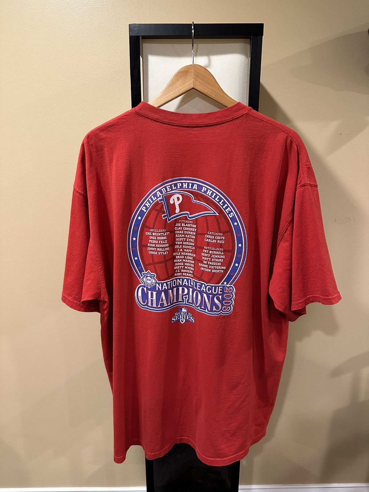 MLB × Majestic × Vintage Vintage Majestic MLB Phillies 2008 World Series Red T-Shirt Size US XXL / EU 58 / 5 - 2 Thumbnail