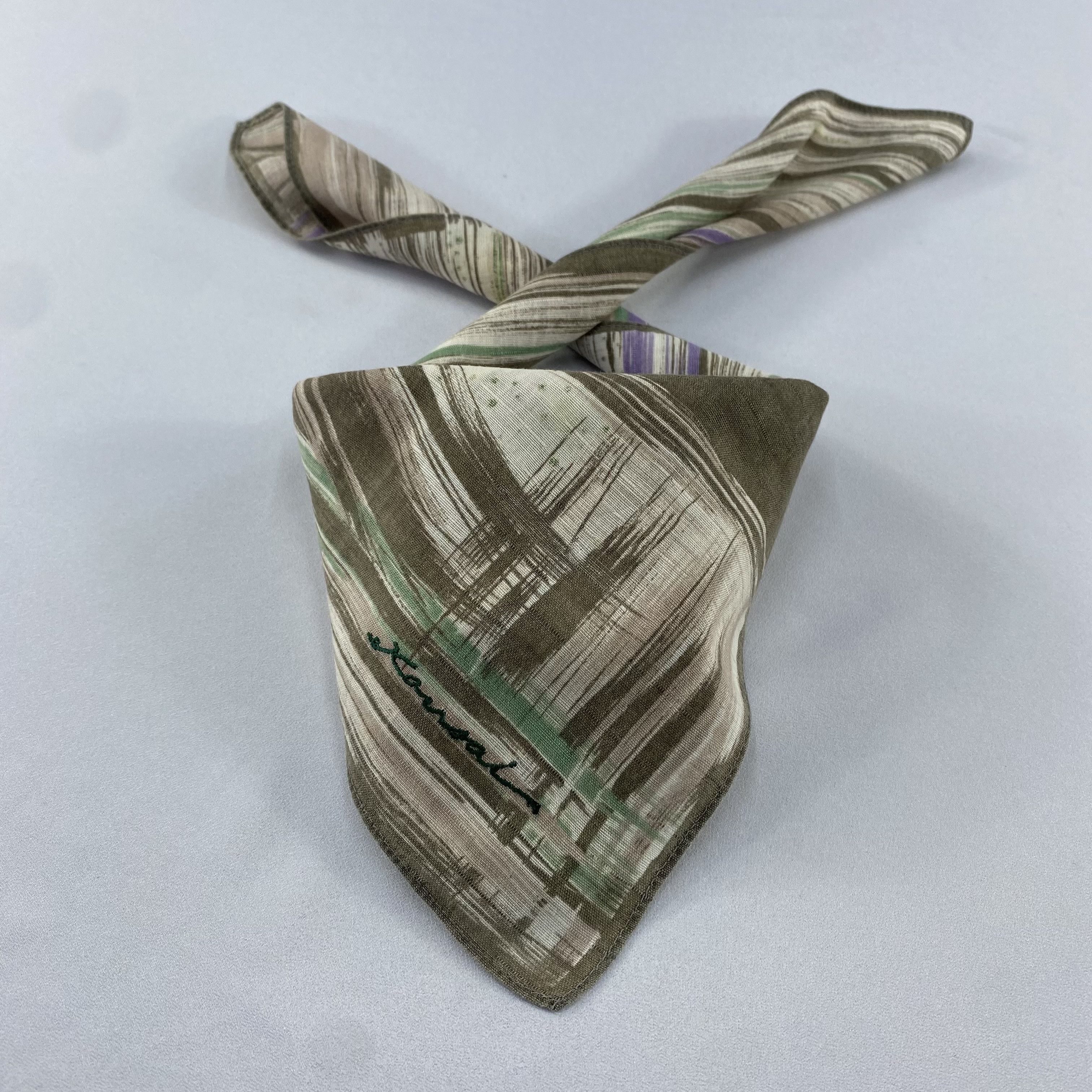 Kansai Yamamoto Knsai Yamamoto Handkerchief / Bandana / Neckerchief C883 Size ONE SIZE - 1 Thumbnail