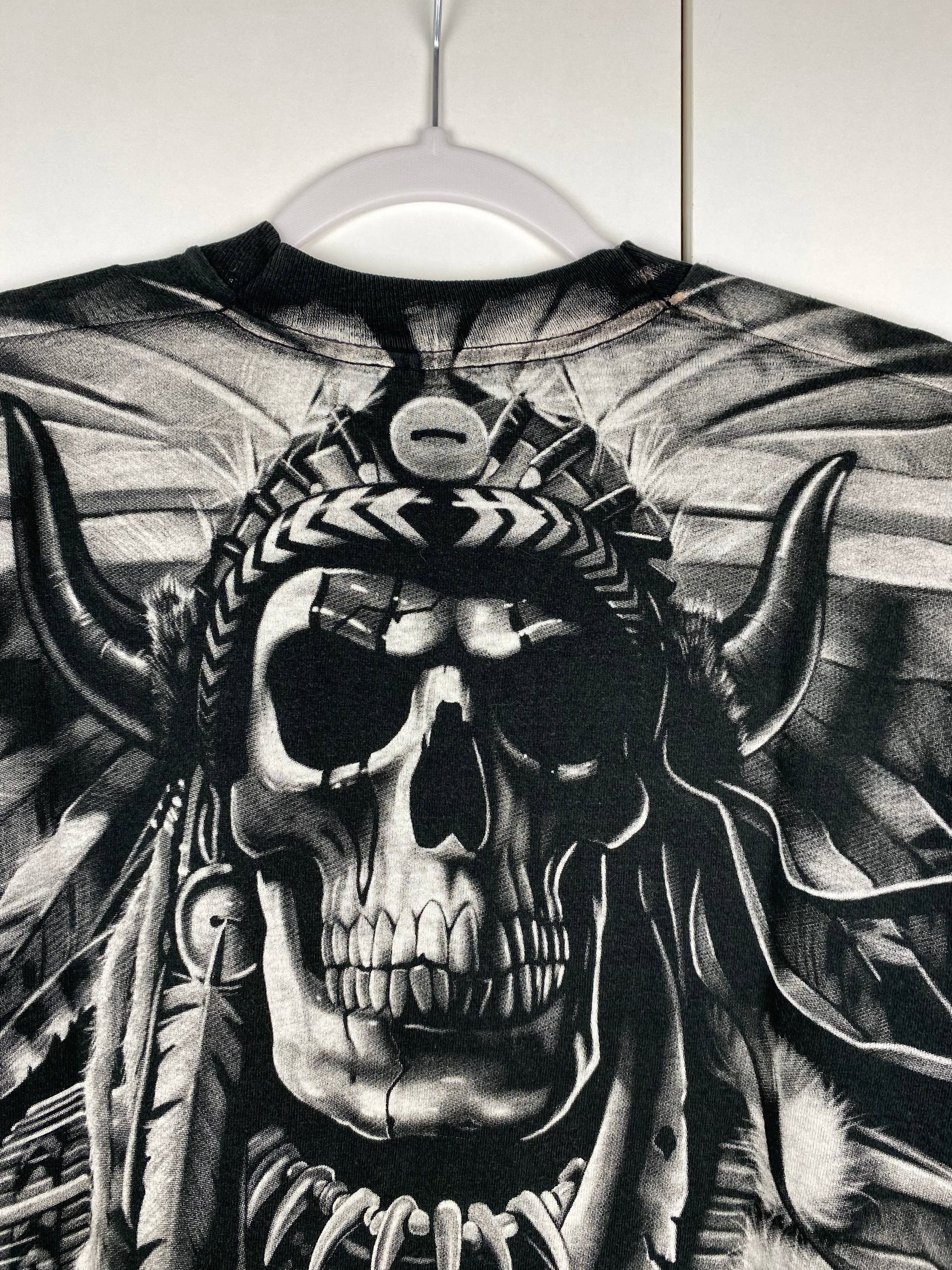 Liquid Blue Vintage Liquid Blue Native American 90s Graphic Tee Size US L / EU 52-54 / 3 - 5 Thumbnail