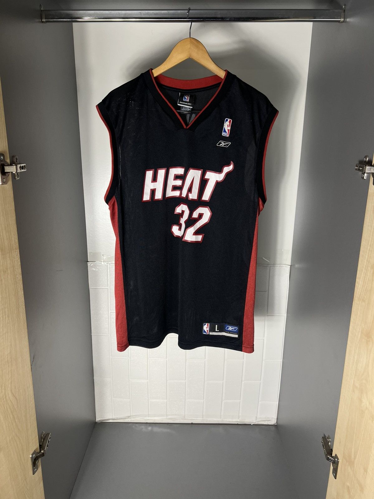 Reebok VINTAGE REEBOK MIAMI HEAT NBA JERSEY USA BASKETBALL Y2K 90s Size US L / EU 52-54 / 3 - 2 Thumbnail