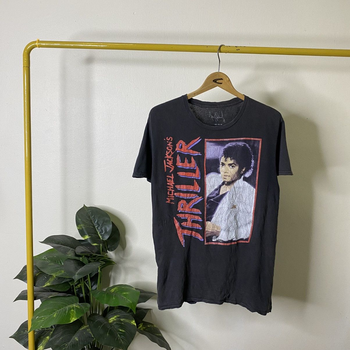Michael Jackson Y2K MJ Thriller Official Reissue T Shirt Singer Band Size US M / EU 48-50 / 2 - 1 Thumbnail