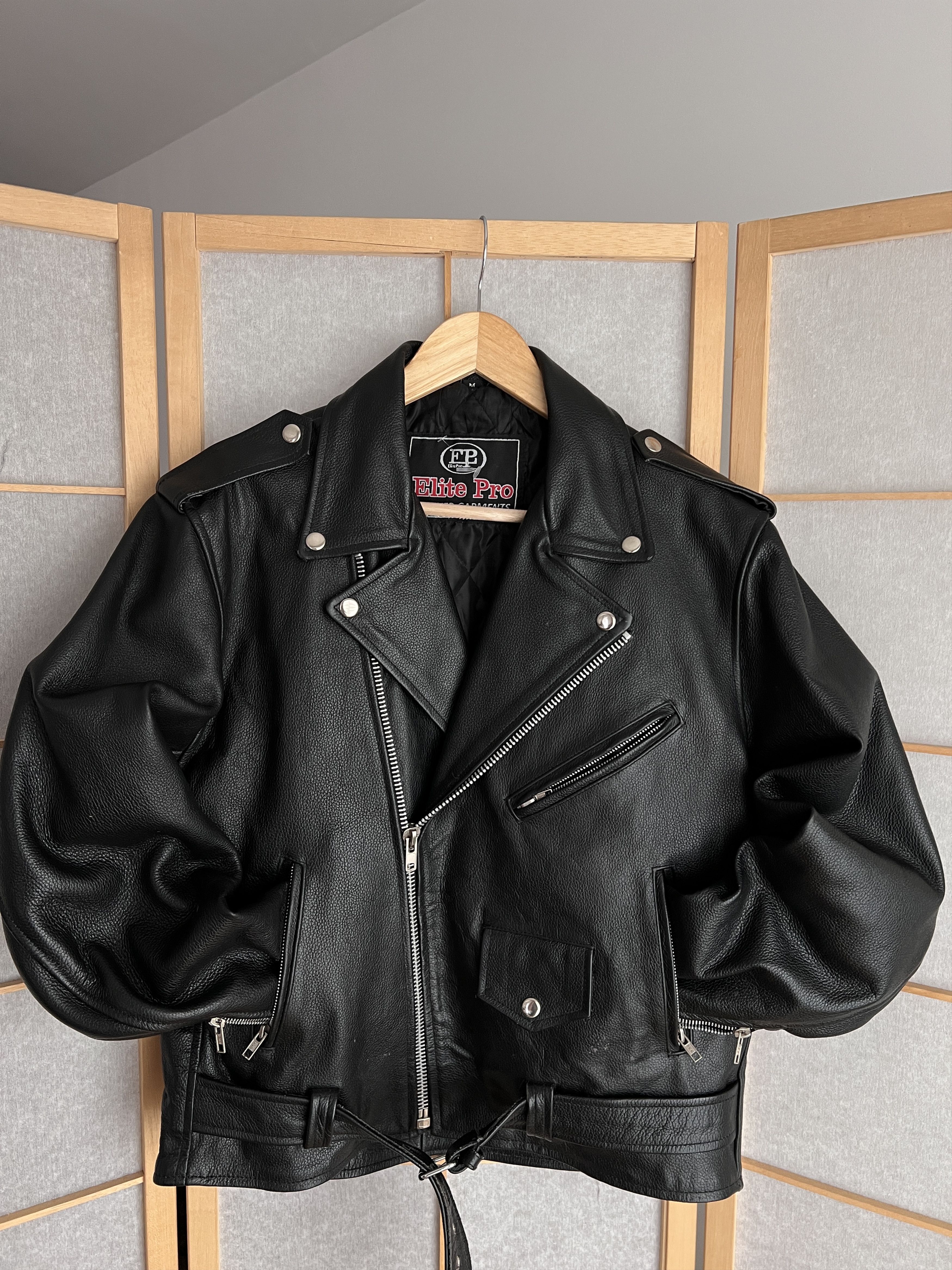 Le Grande Bleu (L.G.B.) Terminator crop vintage hard leather bomber jacket biker y2k Size US M / EU 48-50 / 2 - 3 Thumbnail