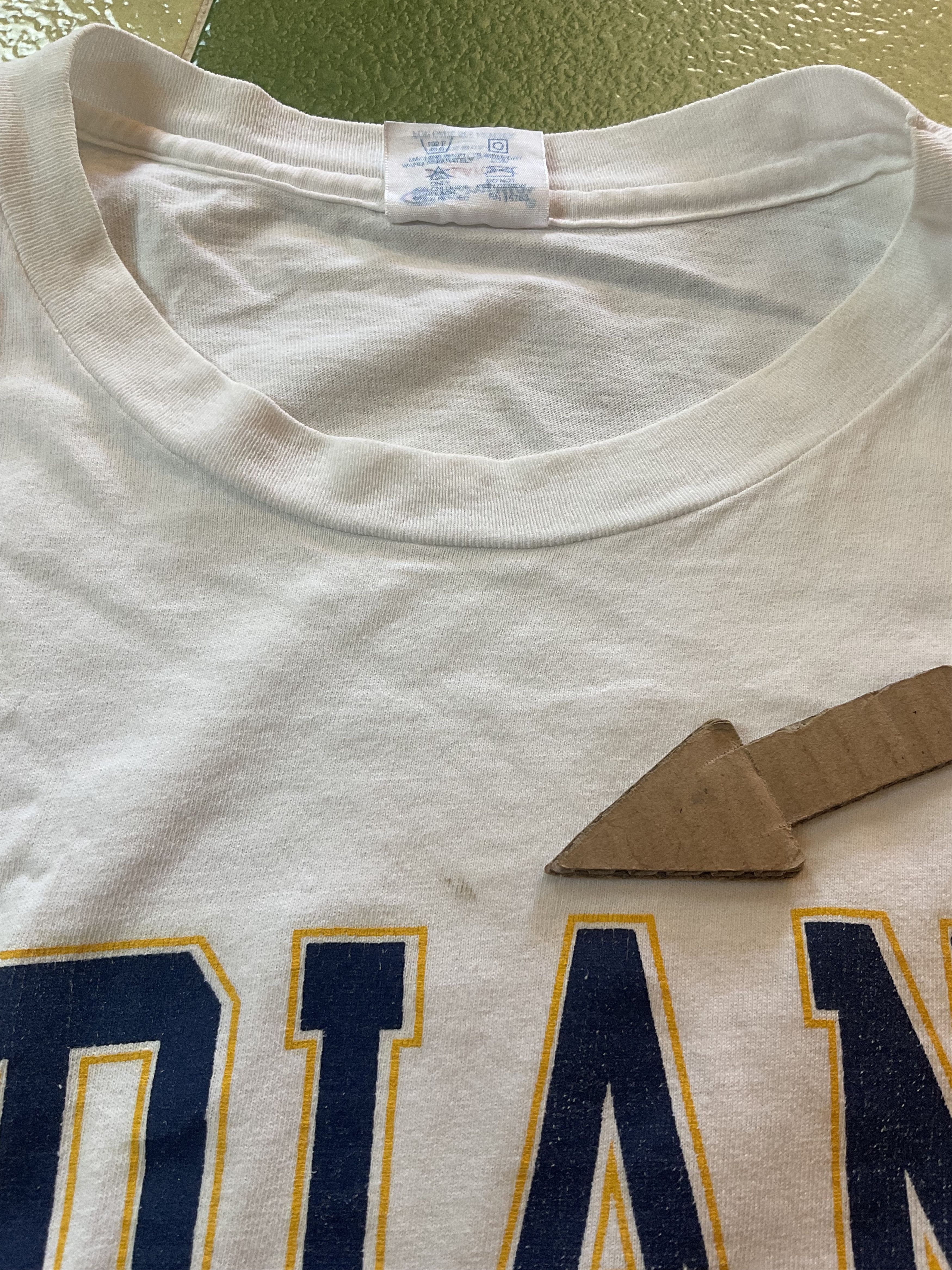 Champion Vintage Champion USA 90s Indiana Pacers T-Shirt Size XXL Size US XXL / EU 58 / 5 - 7 Thumbnail