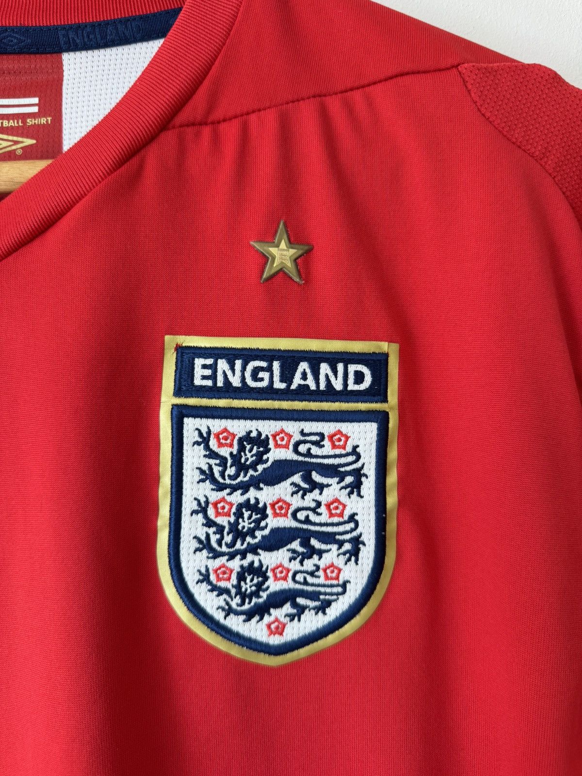 Umbro Vintage England 2006-2007 Away Soccer Jersey Umbro Football Size US L / EU 52-54 / 3 - 10 Thumbnail