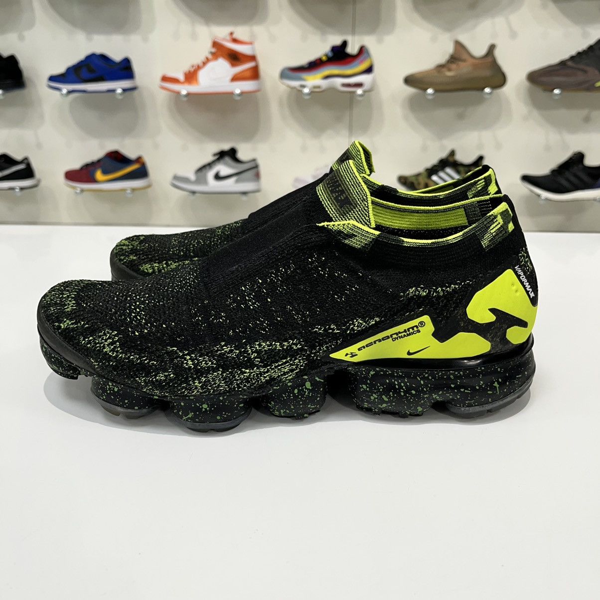 Nike Nike Air VaporMax Moc 2 Acronym Black Size US 9.5 / EU 42-43 - 3 Thumbnail