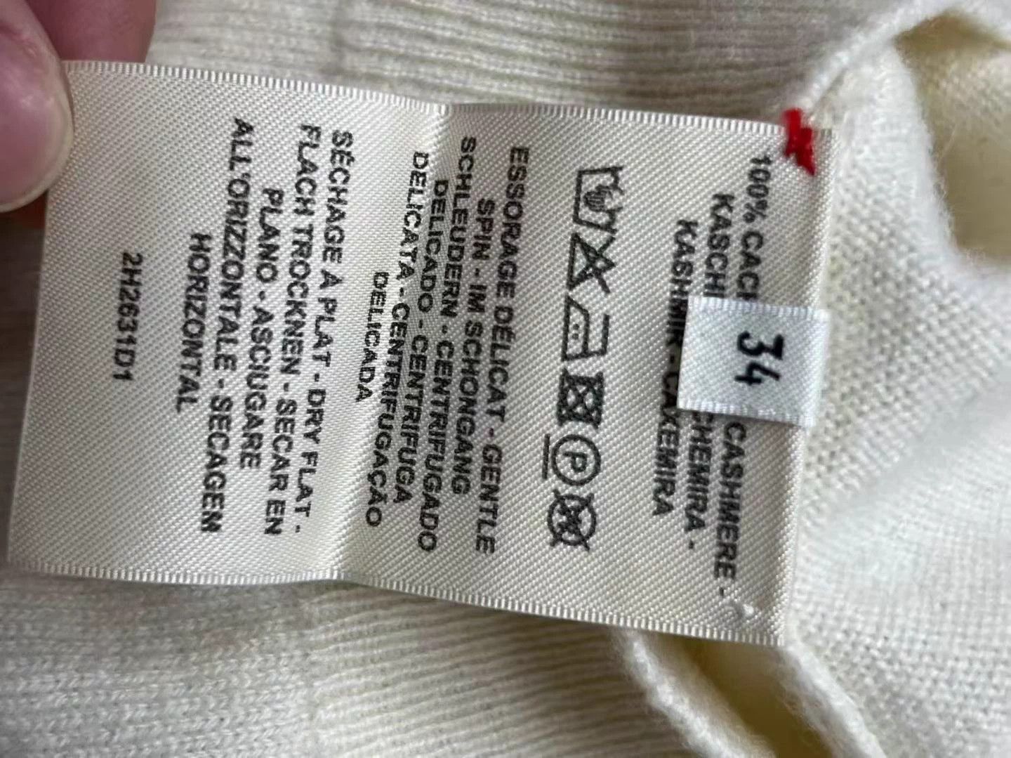 Hermes Hermès Cashmere Knit Sweater Size 34 For Sale AG738 Size XS / US 0-2 / IT 36-38 - 4 Thumbnail