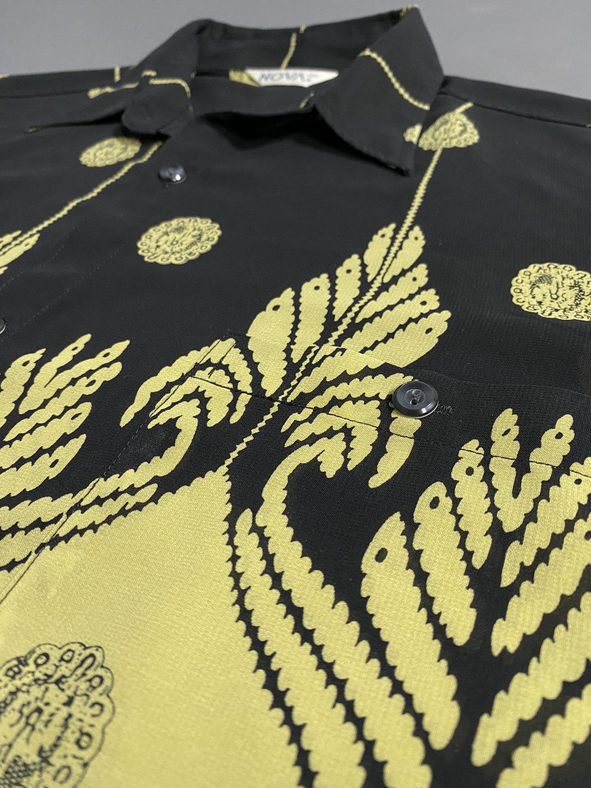 Japanese Brand × Vintage Yellow Peacock Tails Monolux Shirts Size US M / EU 48-50 / 2 - 7 Thumbnail