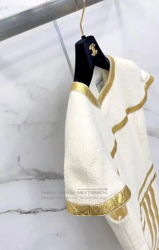 Chanel Chanel White Silk Blend Short Sleeve Dress . Size M / US 6-8 / IT 42-44 - 5 Thumbnail