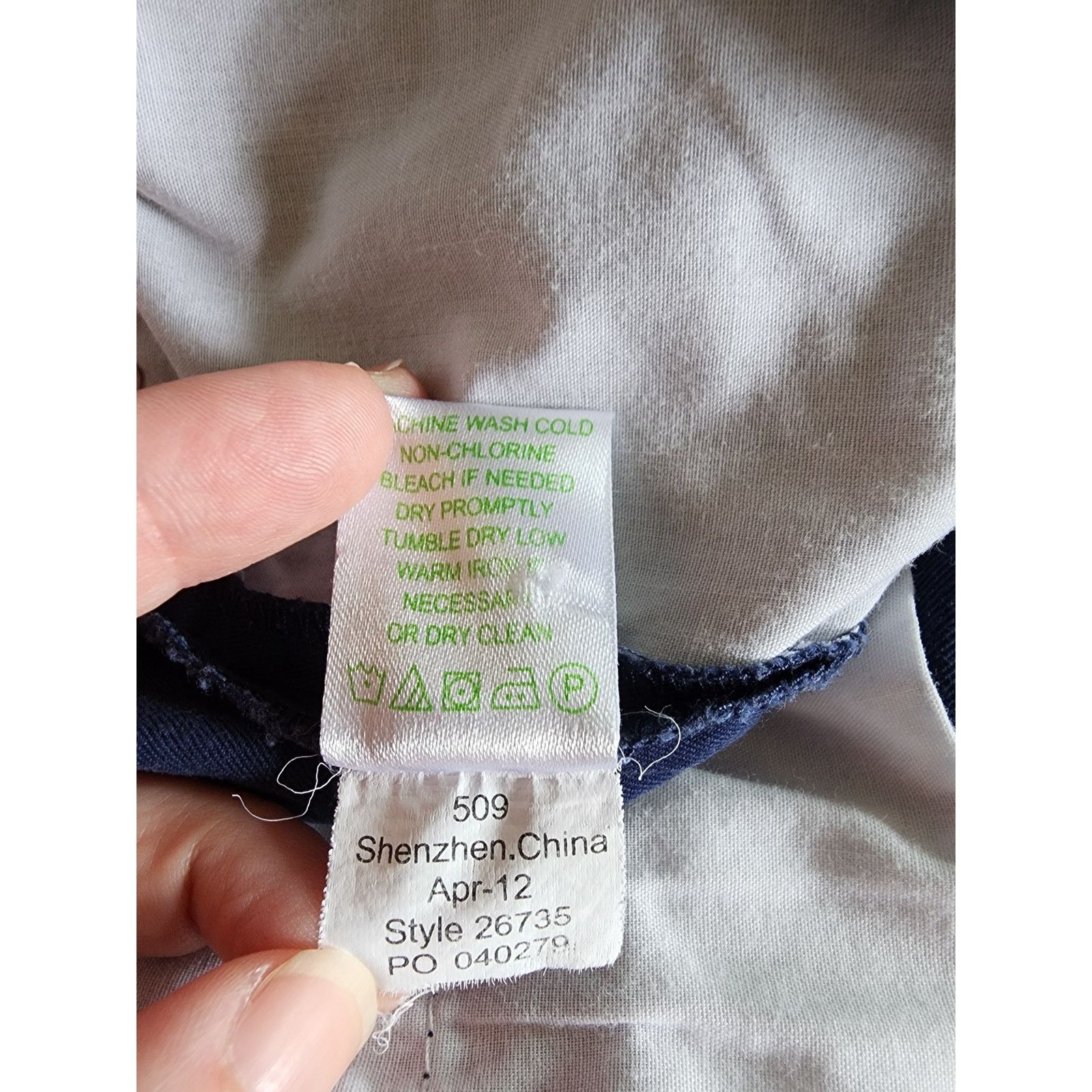 Lilly Pulitzer Lilly Pulitzer Navy Blue Bermuda Shorts Size 14 Chino Preppy Size 33" - 5 Thumbnail