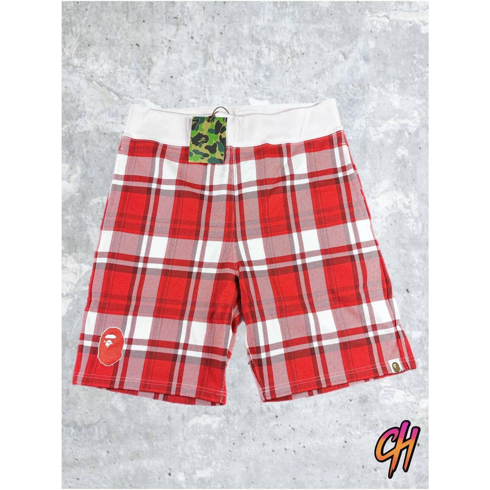 Bape BAPE London Exculsive Red Check Sweatshorts Size Medium Size US 33 - 1 Thumbnail