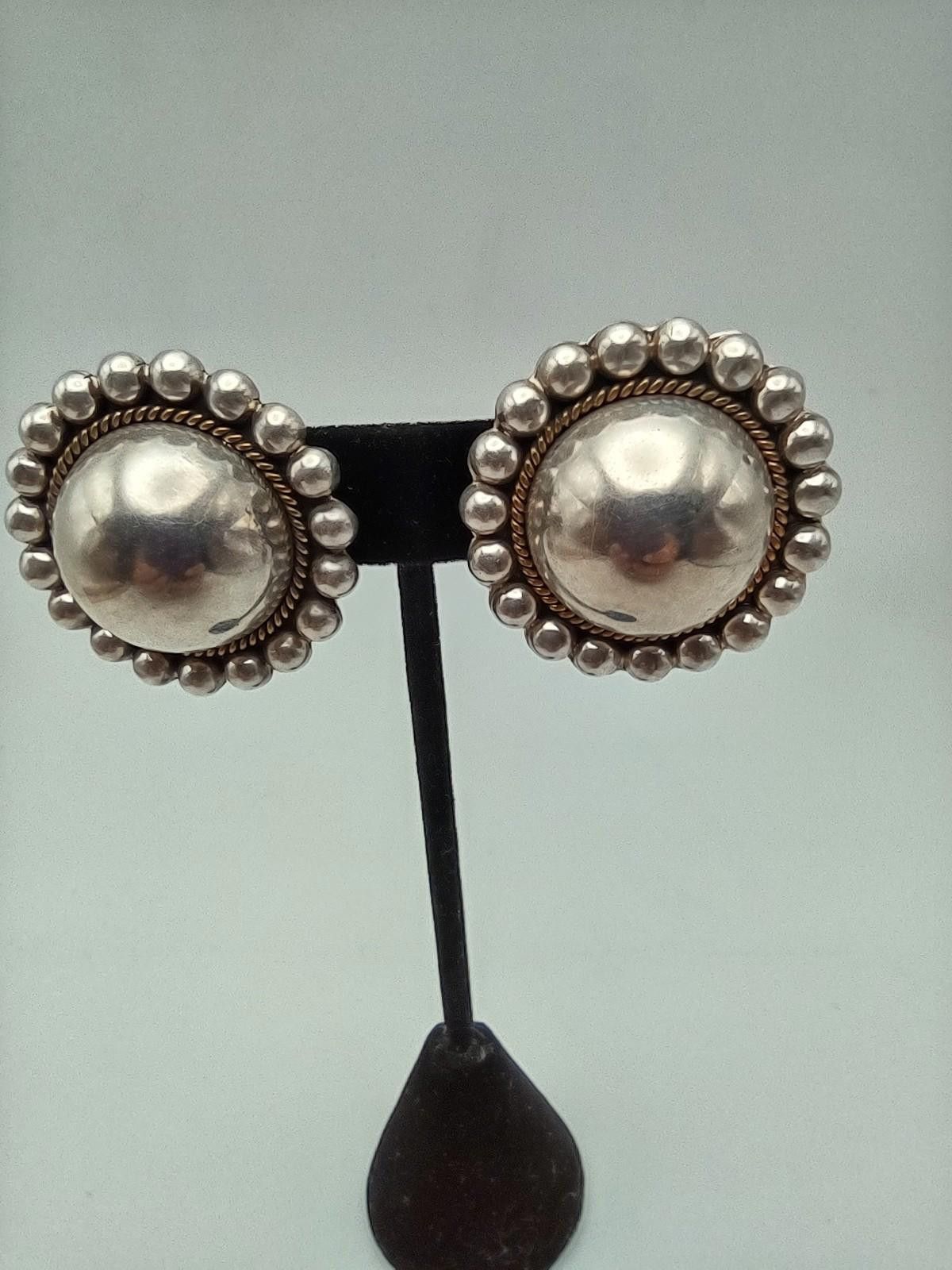 Other Taxco Mexico 925 Sterling Domed Button Earrings Size ONE SIZE - 1 Thumbnail