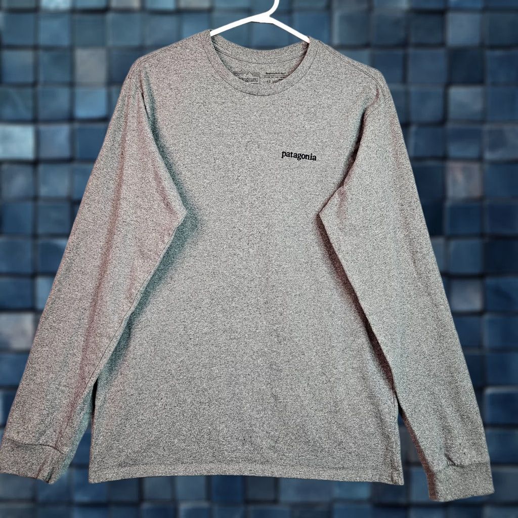Patagonia Patagonia T-Shirt Regular Fit Unisex Adult Graphic Crew Neck Long Sleeve Tee S Gray Cotton Logo - Mens Size US S / EU 44-46 / 1 - 1 Thumbnail