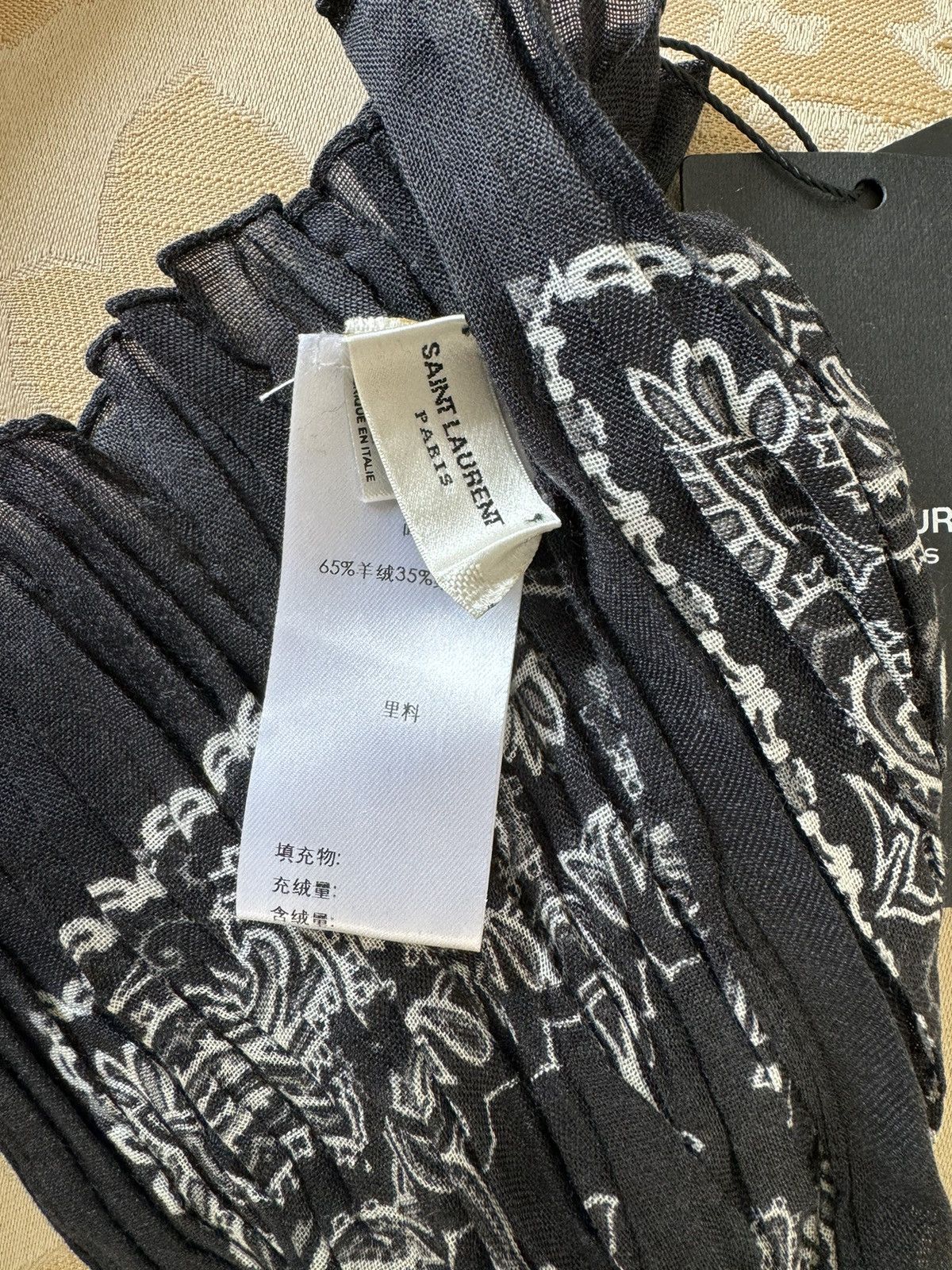 Saint Laurent Paris Classic bandana scarf Size ONE SIZE - 6 Thumbnail