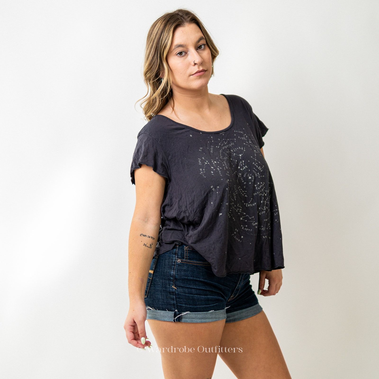 American Eagle Outfitters AEO Space Zodiac Star Chart Grey Tee Shirt Size L / US 10 / IT 46 - 6 Thumbnail