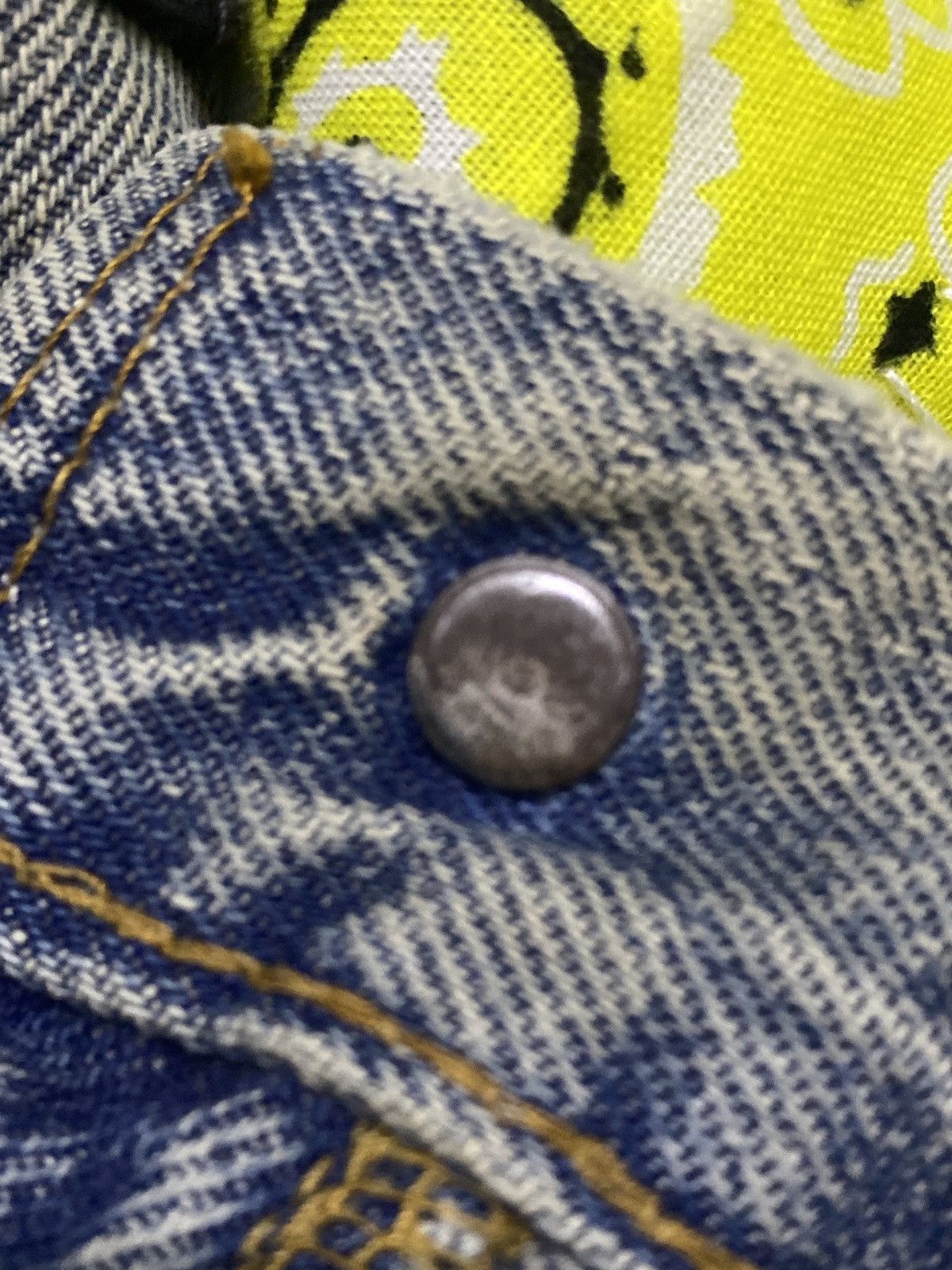 Levi's × Vintage Vintage Thrashed Distressed Custom Levis Selvedge Button 6 Size US 35 - 11 Thumbnail