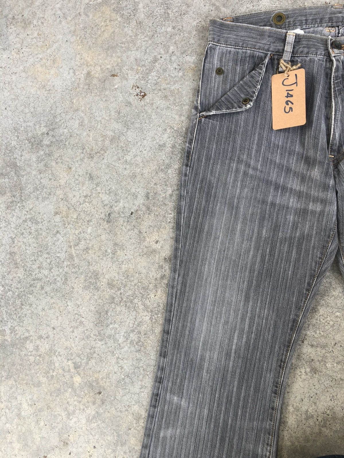 Semantic Design Flared Jeans Hickory Distressed