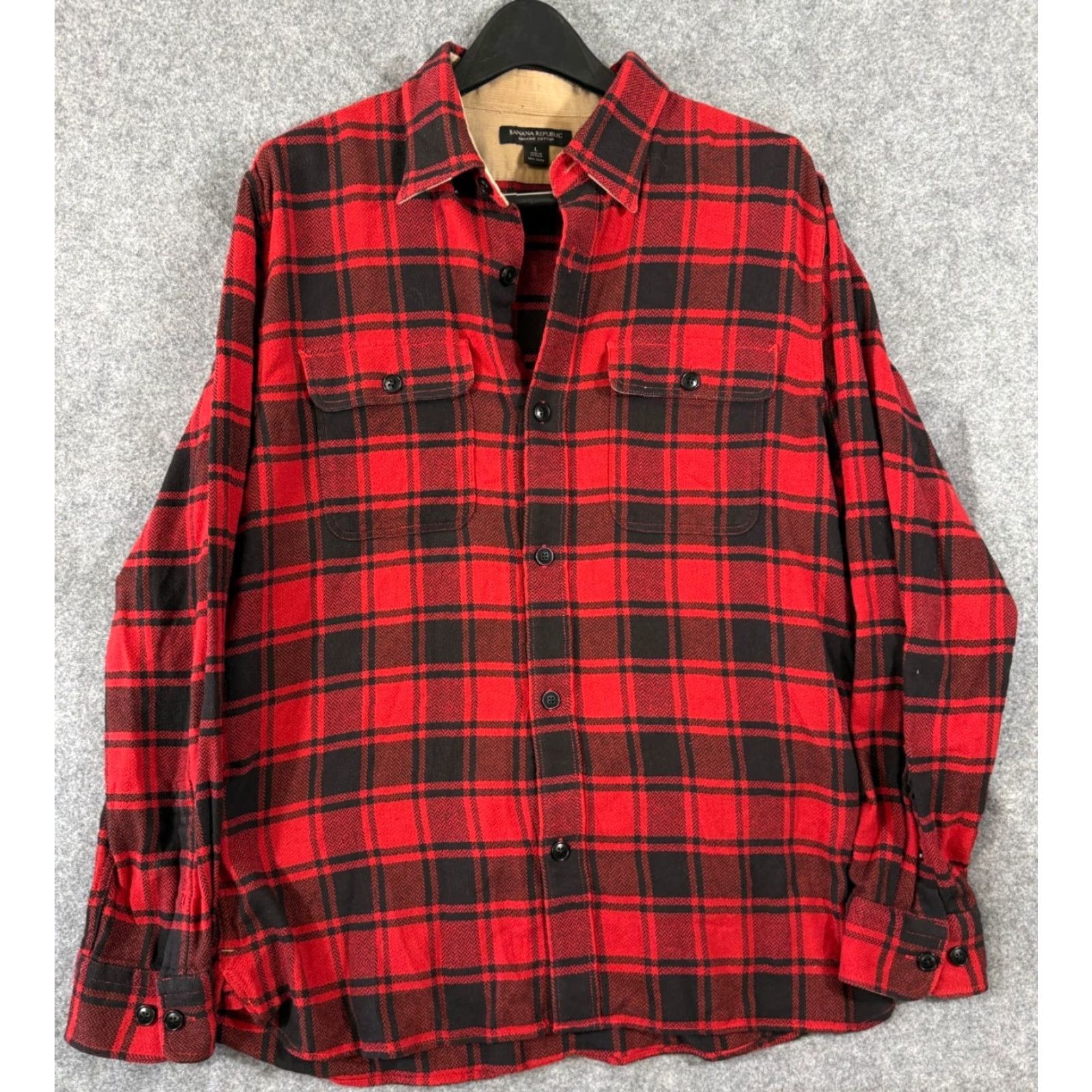 Banana Republic VINTAGE Banana Republic Shirt Mens L Red Black Plaid Flannel Button-Up Long Sleeve — Outdoor Pockets, Casual, Travel, 47 Chest, Regular Fit Size US L / EU 52-54 / 3 - 2 Thumbnail