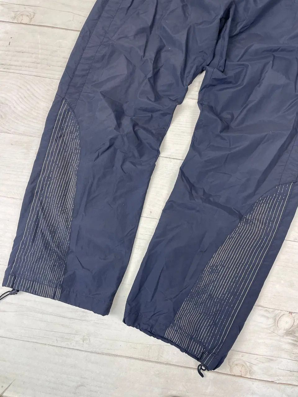 Nike Vintage Nike Track Pants 00s Nylon Swoosh Y2K Baggy Joggers Size US 36 / EU 52 - 4 Thumbnail