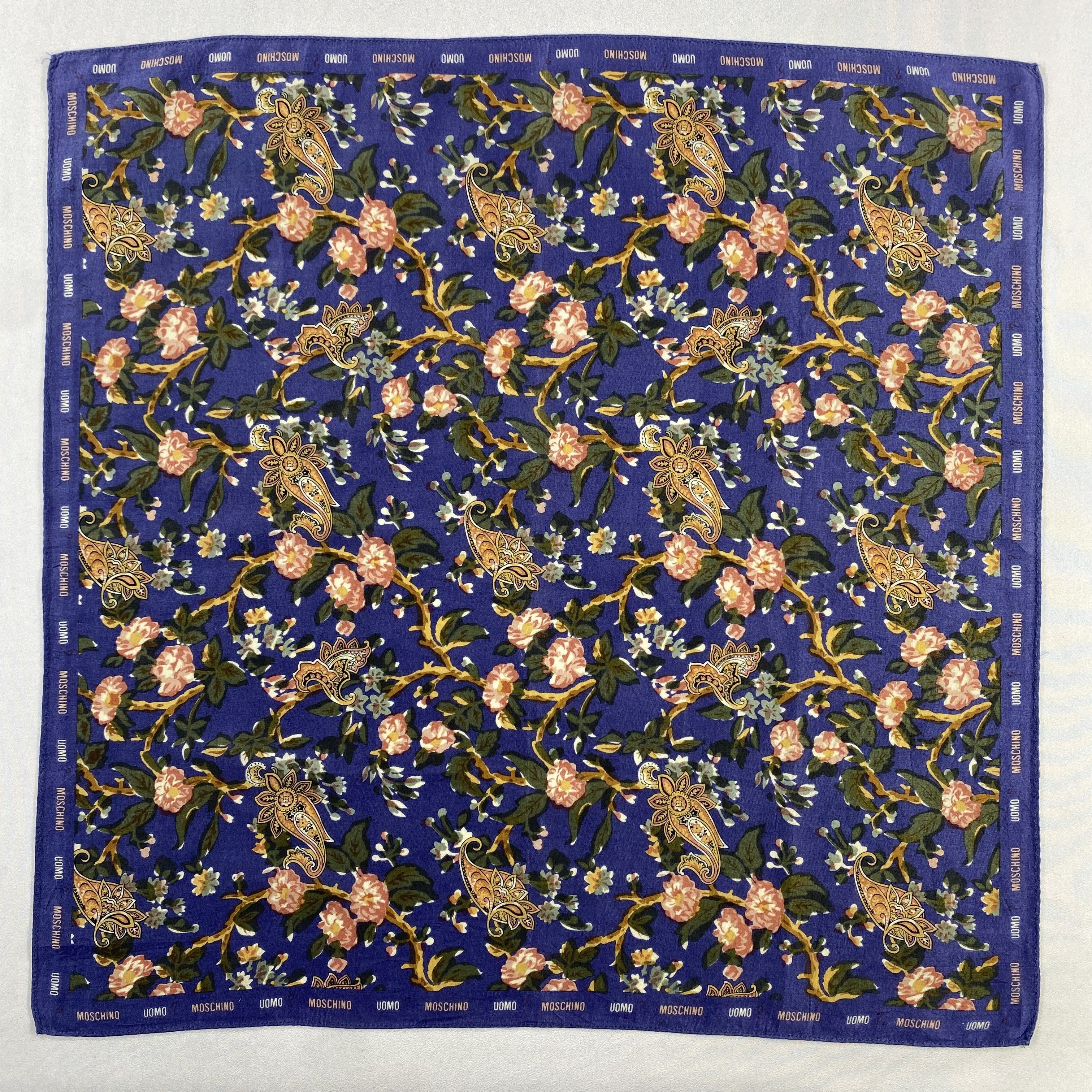 Moschino × Vintage Moschino Bandana/ Handkerchief / Neckerchief-P1243 Size ONE SIZE - 1 Thumbnail
